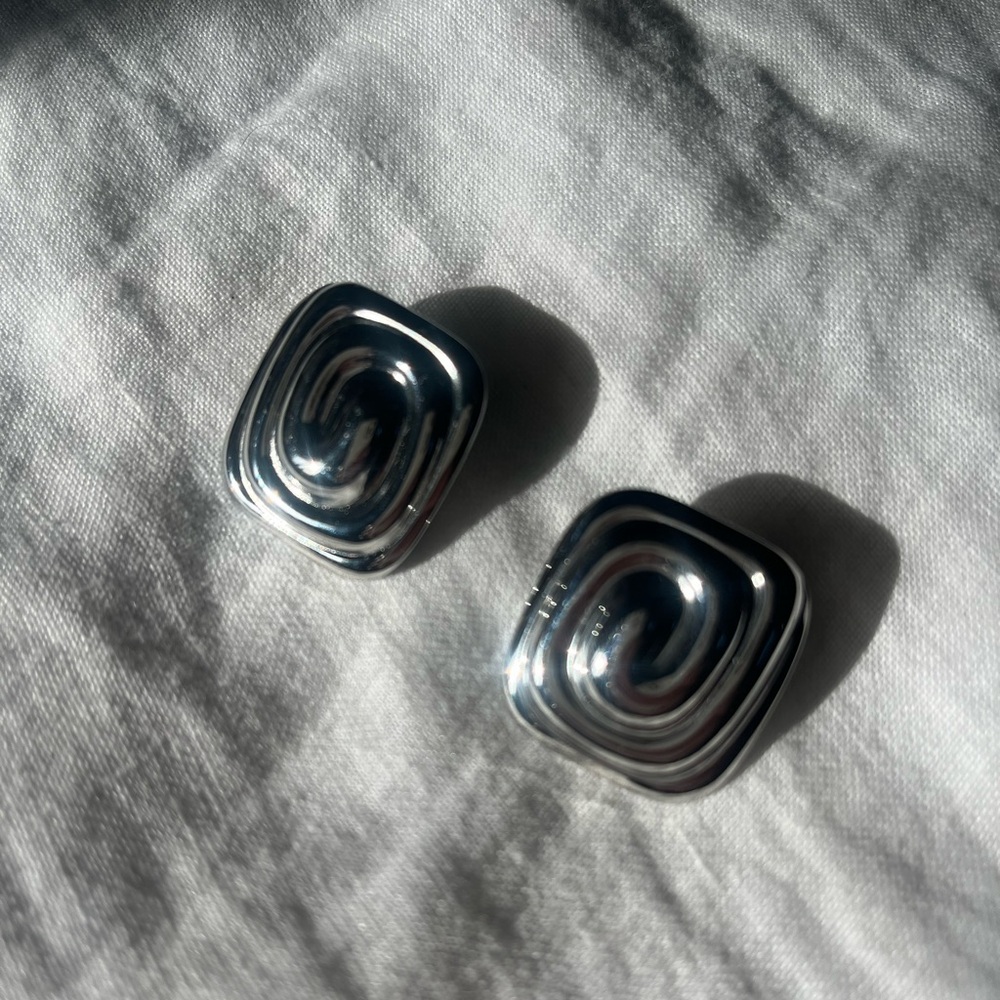 Lemon Lua Silver Square Earrings
